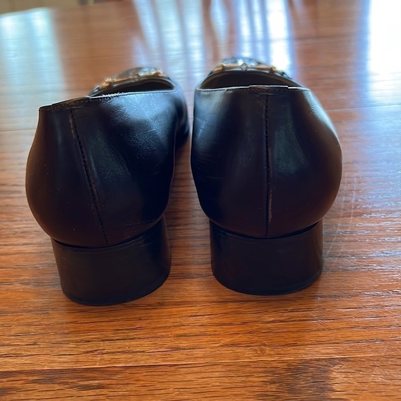 TALBOTS Brown leather shoes Size 10 N. Italian leather one and 1/4 inch heel - Picture 2 of 7